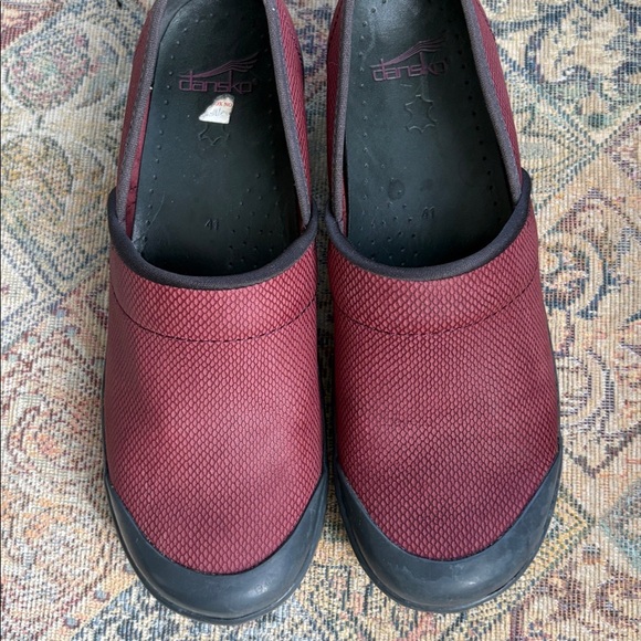 Dansko Volley Clogs Red Burgundy Leather Slip On Comfort Shoes Mules Women’s 41 - Picture 4 of 12